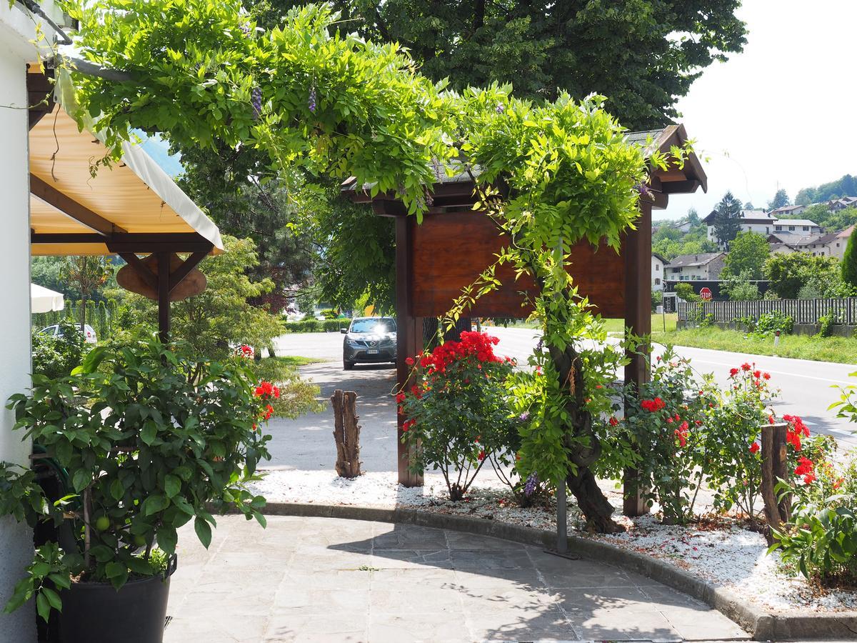 Albergo Alla Stazione Roncegno Exterior photo